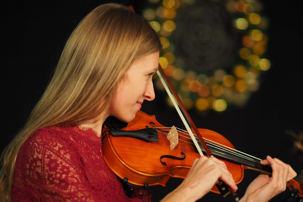 Festivāls “Dzīvā mūzika” šogad veltīts tradicionālai vijoļu spēlei un norit Smiltenē un Rīgā