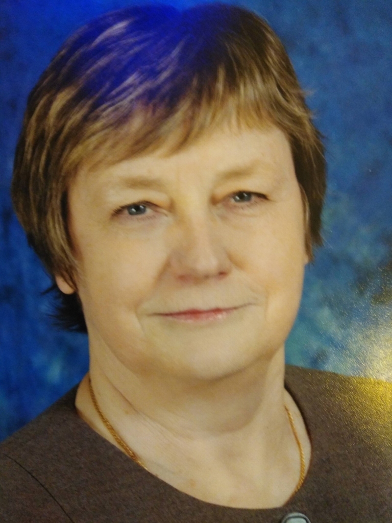 42 skaisti, skolai uzdāvināti gadi