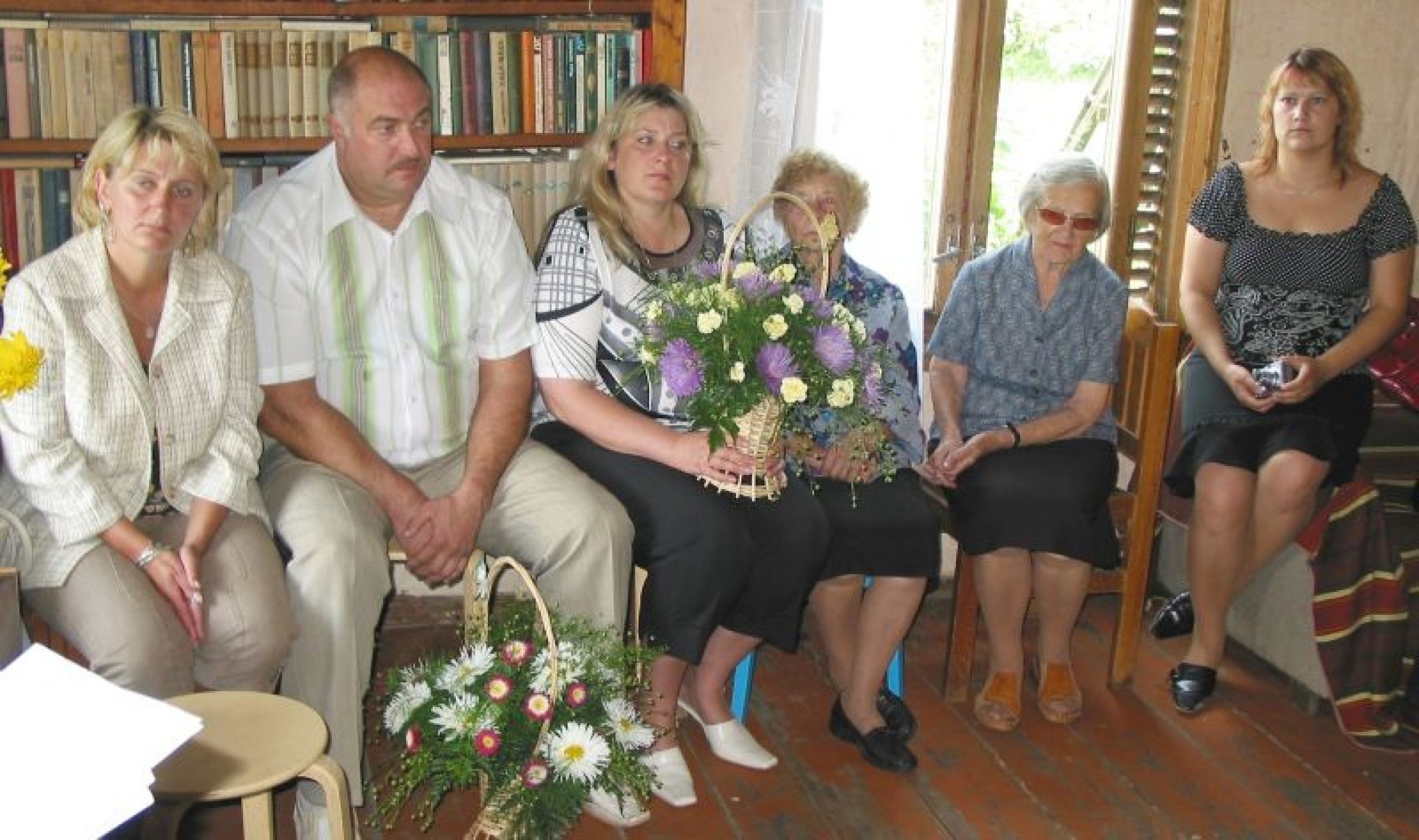 Dzejā visu noliek uz naža asmens