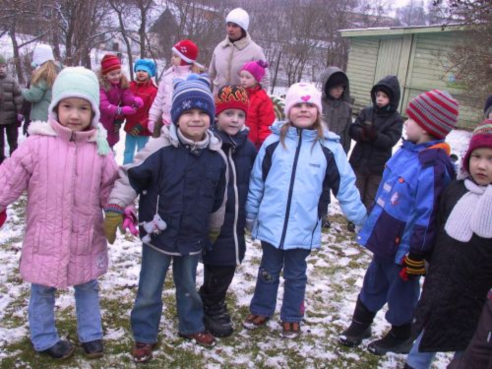 Smiltenē: Lieldienas “Vālodzītes” kalniņā