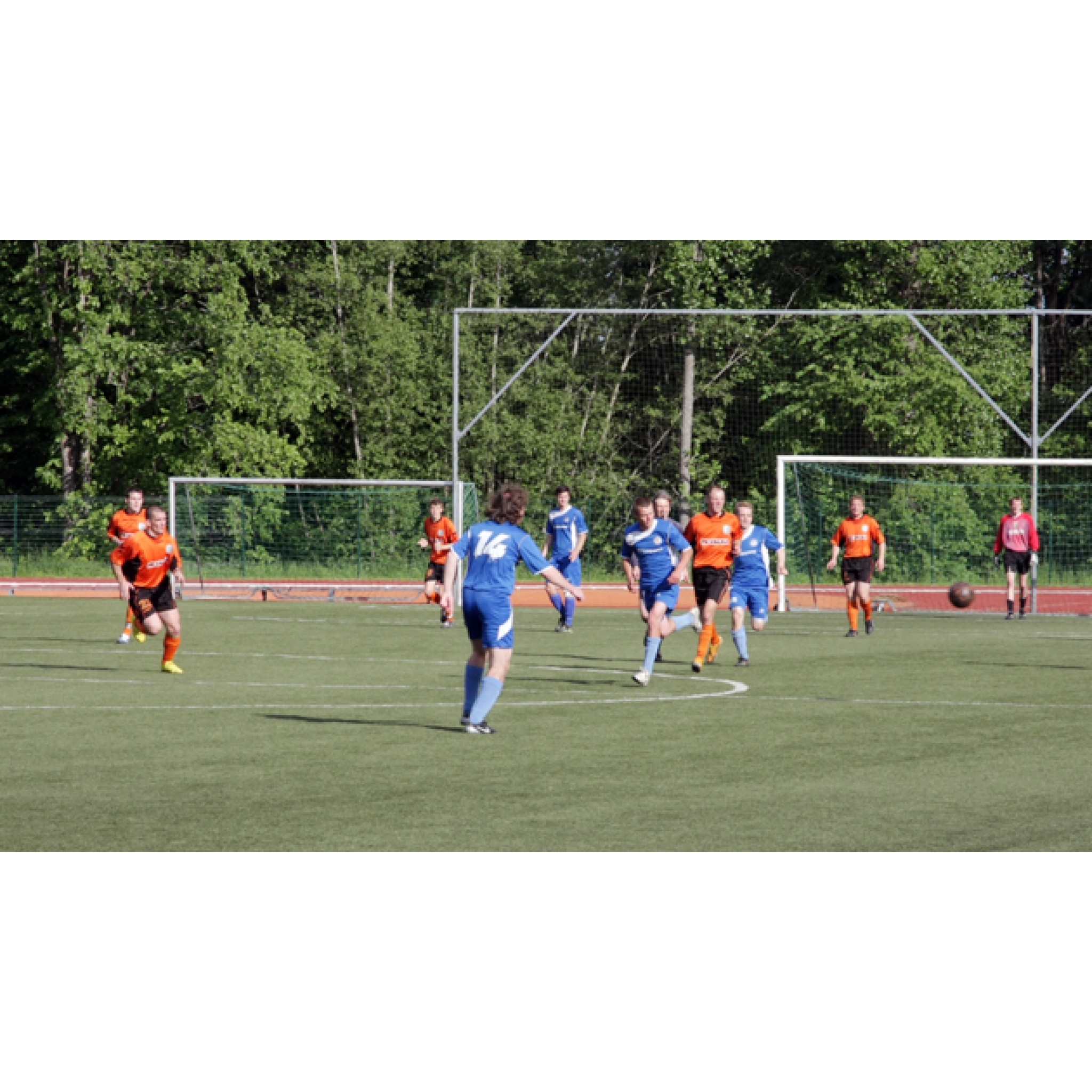 Futbols: Valka - Upesciems 0:0 (07.06.2010.)