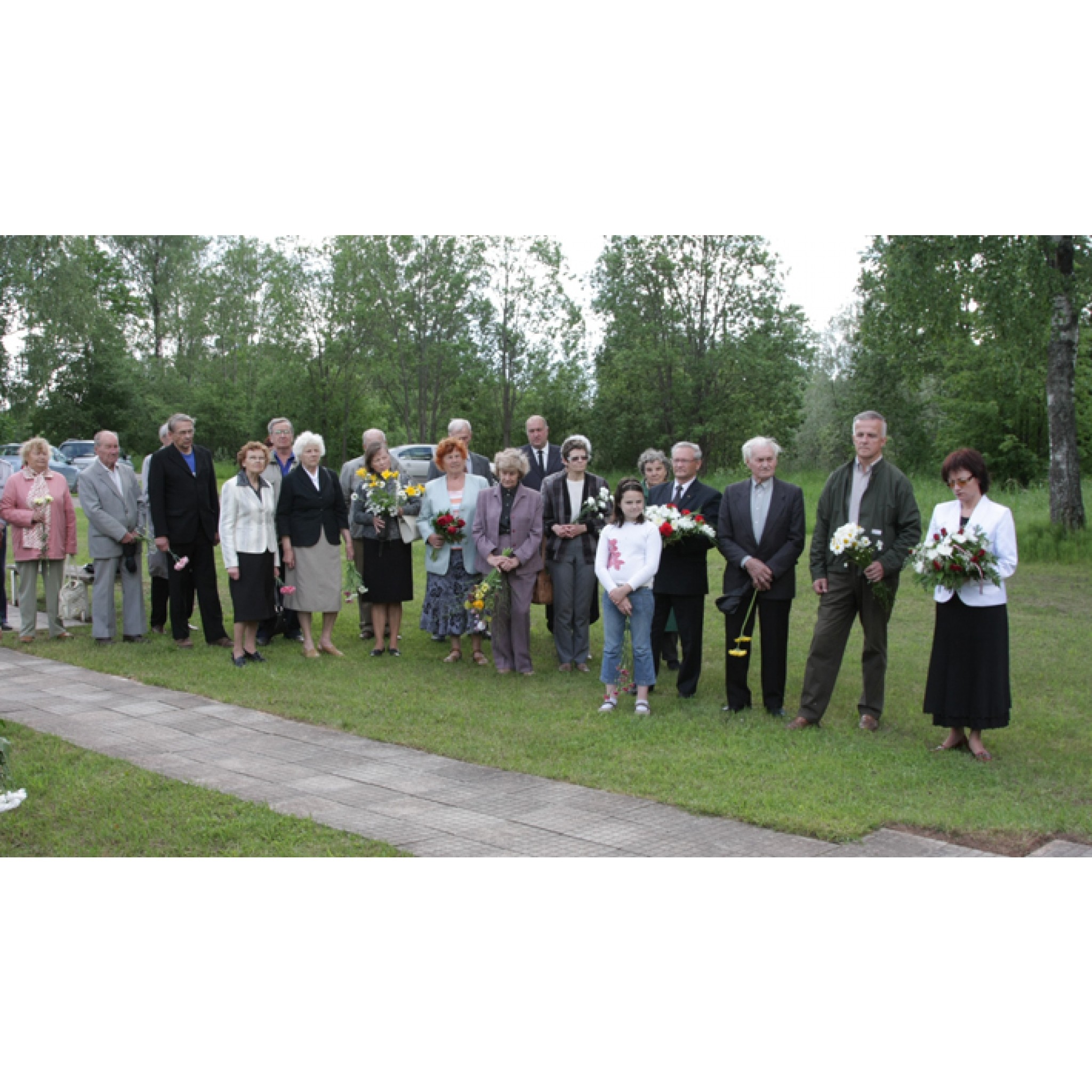 Komunistiskā genocīda upuru piemiņas brīdis Valkā