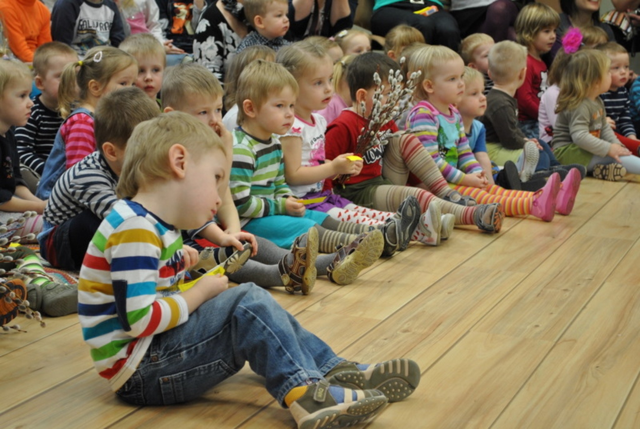 Smiltenes "Pīlādzītī" teātra dienu atklāšana