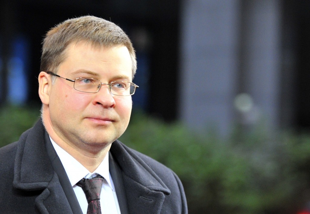 Dombrovskis intervijā Euronews: Latvijā ir problēma ar jauniešiem, kuri nemācās un nestrādā