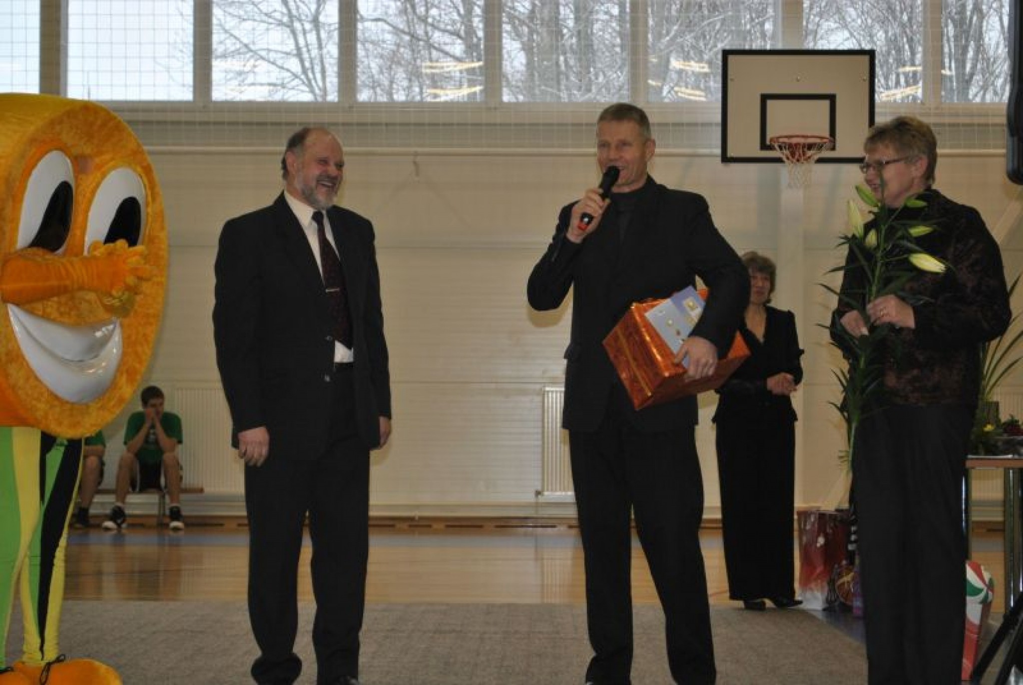  Smiltenes novadā atklāj jaunu sporta zāli