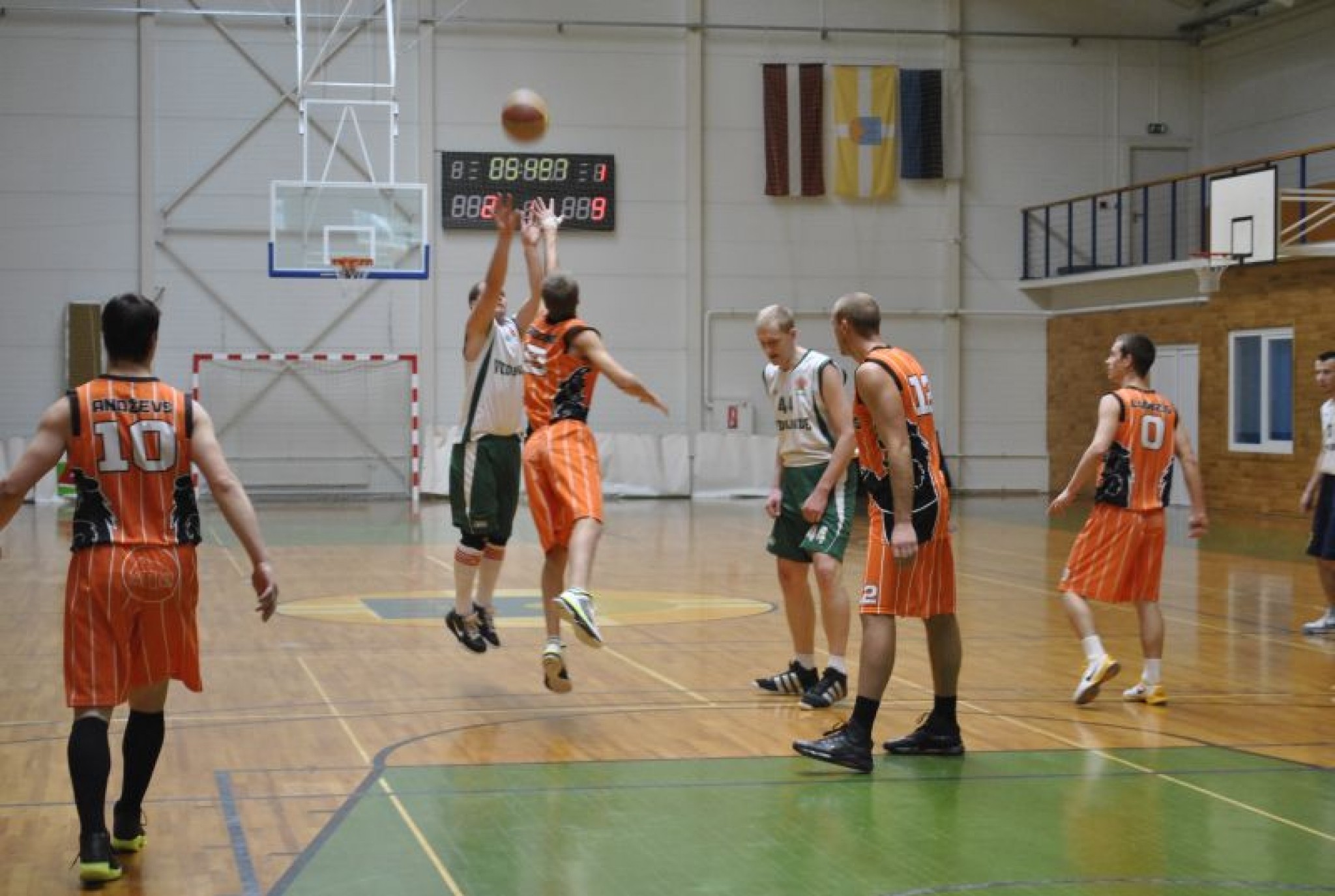 Smiltenes novada atklātā basketbola čempionāta bronzas medaļas izcīna „Rūsiņš” 