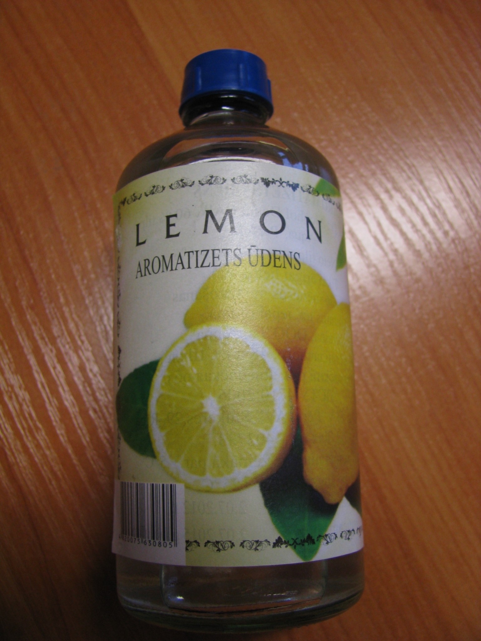 Veselības inspekcija aptur kosmētikas līdzekļa „Aromatizēts ūdens LEMON” tirdzniecību