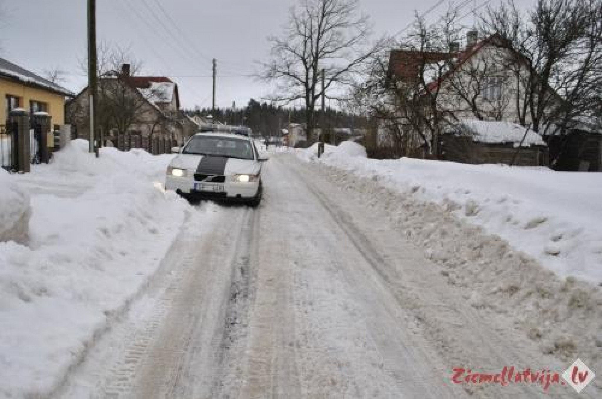 Portāla lietotājiem atbild Smiltenes novada dome