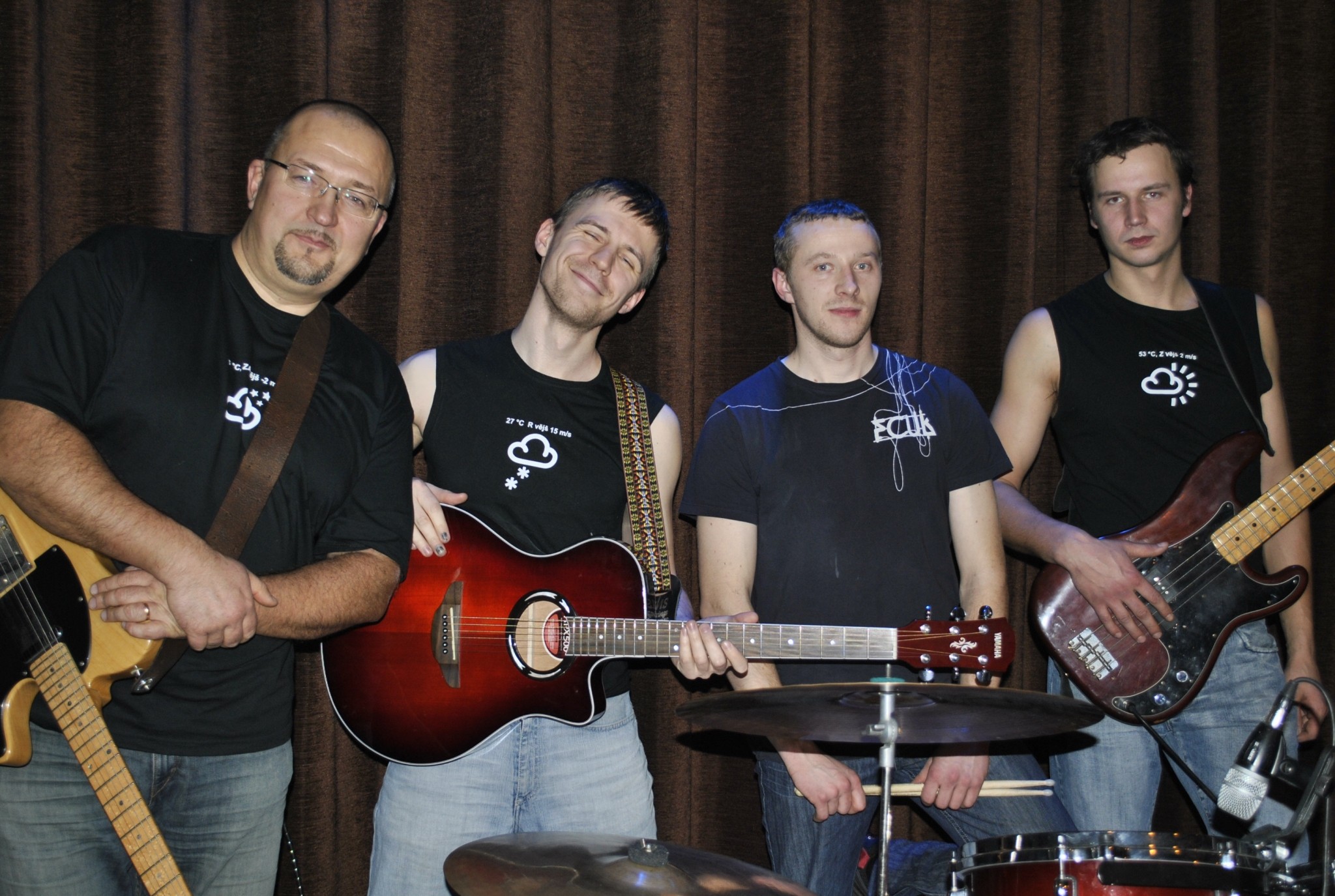 Smiltenē sevi piesaka jauna grupa “Mākoņstūmēji”