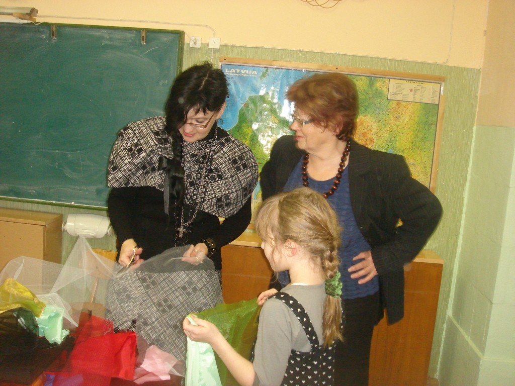 Zvārtavas pagastā apgūst dažādus rokdarbus