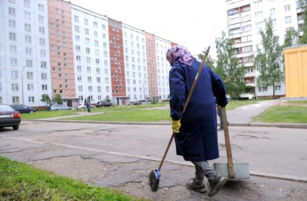 Tikai 5% iedzīvotāju iespējas atrast labu darbu Latvijā vērtē kā labas