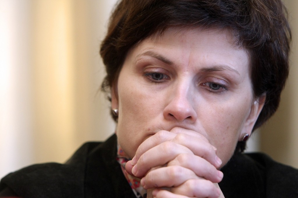 Izdienas pensiju reformēšana var aizkavēties