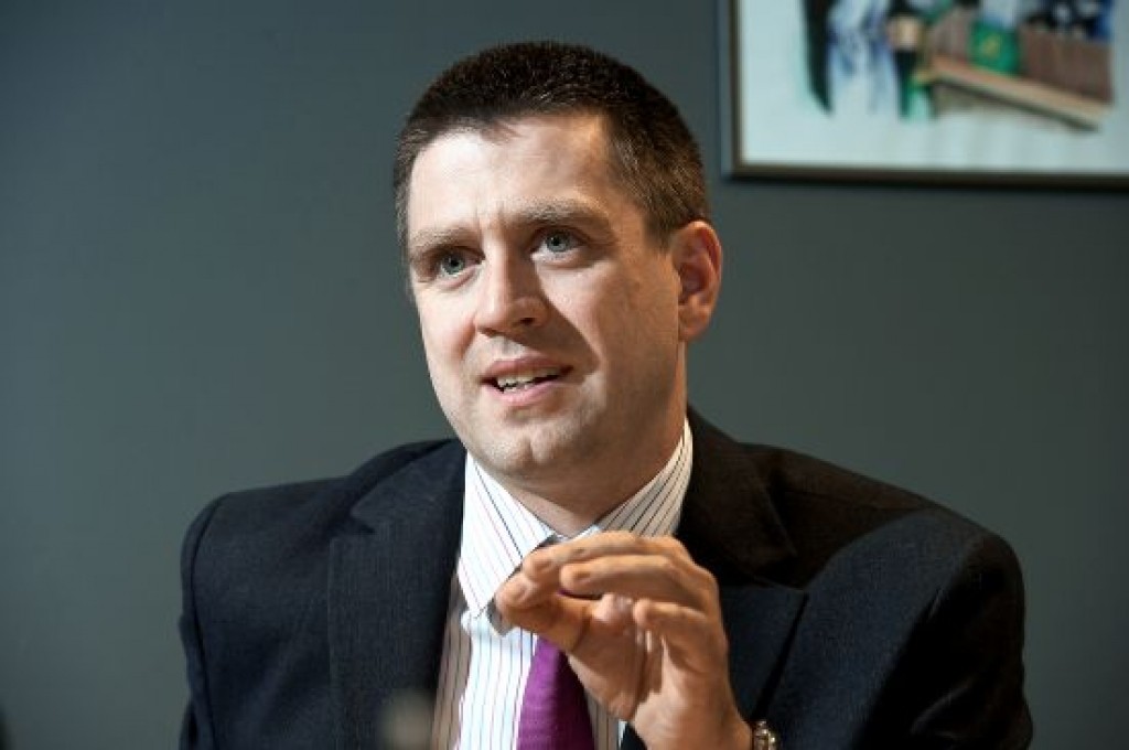 Rajevskis: Ušakovs joprojām dejo uz skatuves viens, bet neredz, kas notiek apkārt