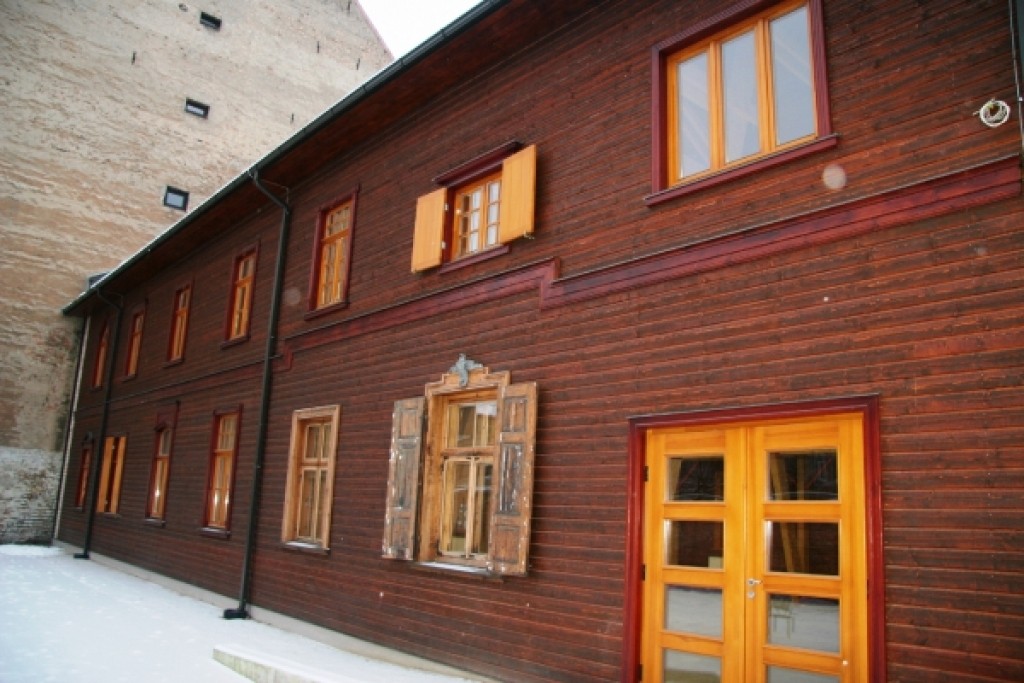 Krāsotāju ielas nams atguvis vēsturiskos vaibstus