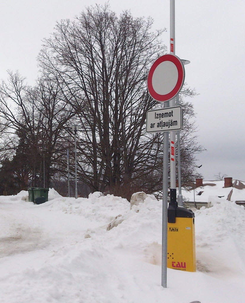 Smiltenē noteiktas vēl divas teritorijas transporta līdzekļu kustības ierobežošanai