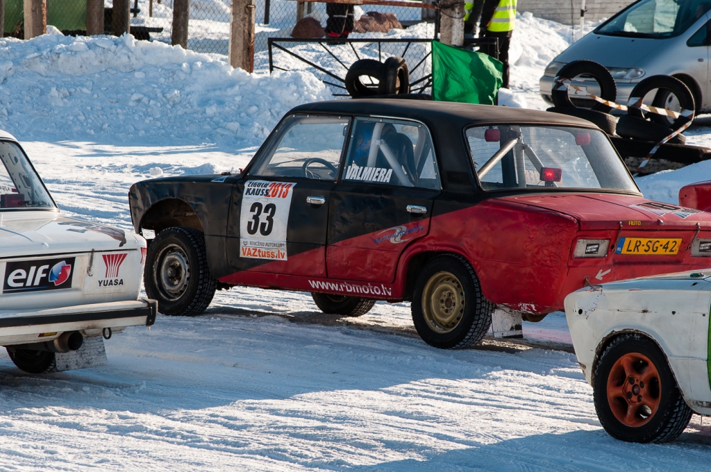 FOTO: Smiltenē "Žiguļu kauss 2013"