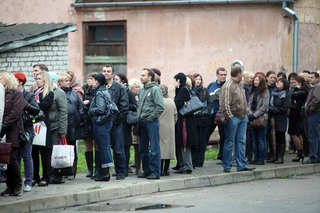 Bezdarbnieku skaits Rīgā pērn samazinājies par 28%
