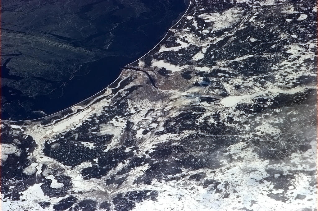 Zeme no kosmosa (Papildināta ar Rīgas foto)