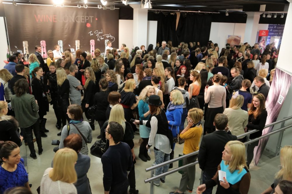 Riga Fashion Week savas kolekcijas izrāda trīs Latvijas dizaineri
