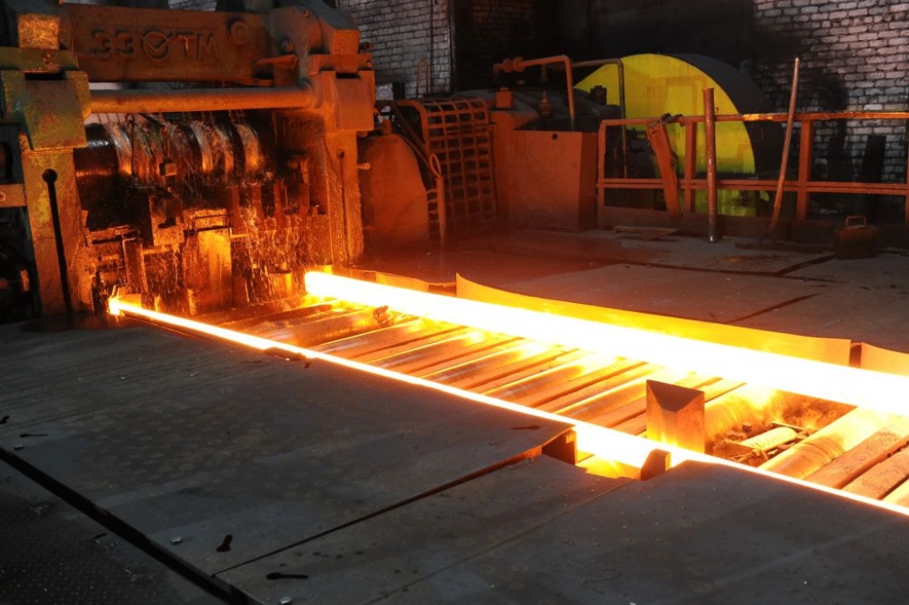 Papildināta - Liepājas metalurgs līdz 15. aprīlim apturējis pamatražošanu