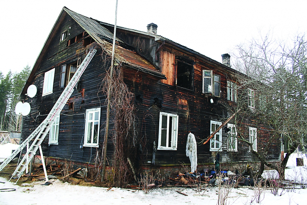 Ugunsgrēks paņem divas dzīvības