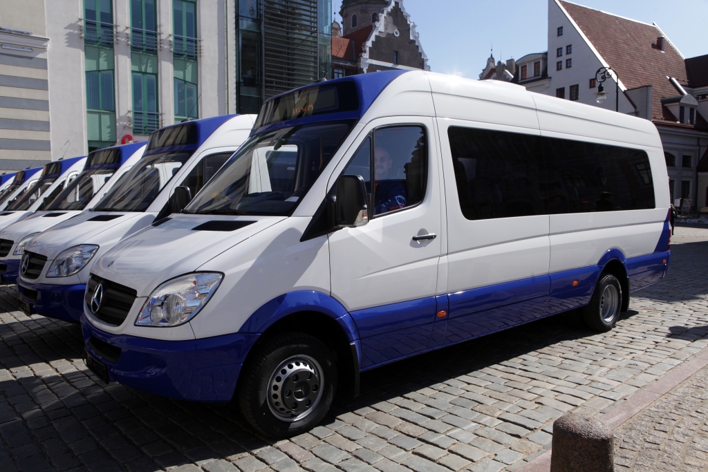 Rīgas mikroautobusu satiksme neatklāj, kura banka aizdevusi naudu jauno transportlīdzekļu iegādei