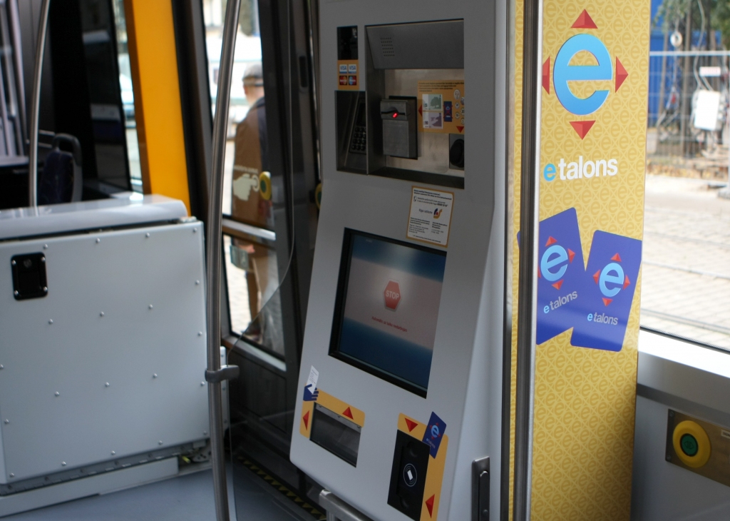 Pasažieru vilciens pēc pāris mēnešiem gatavojas ieviest e-talonu