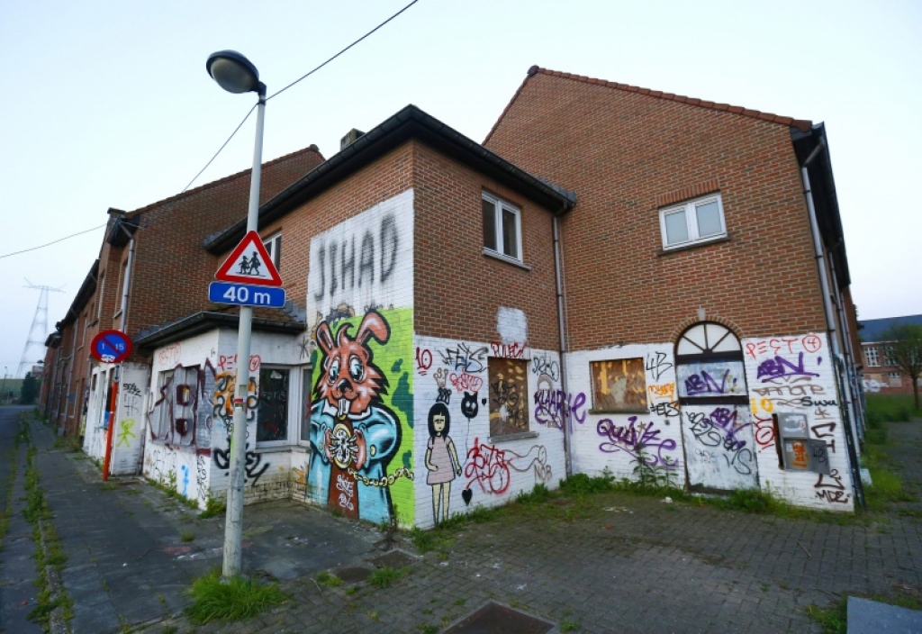 Beļģijas «spoku pilsēta» pret ostu: kurš uzvarēs?