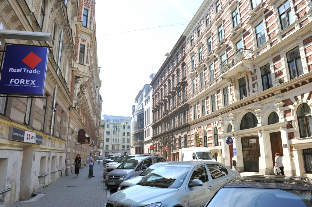 Pašā centrā, bet pavisam klusa