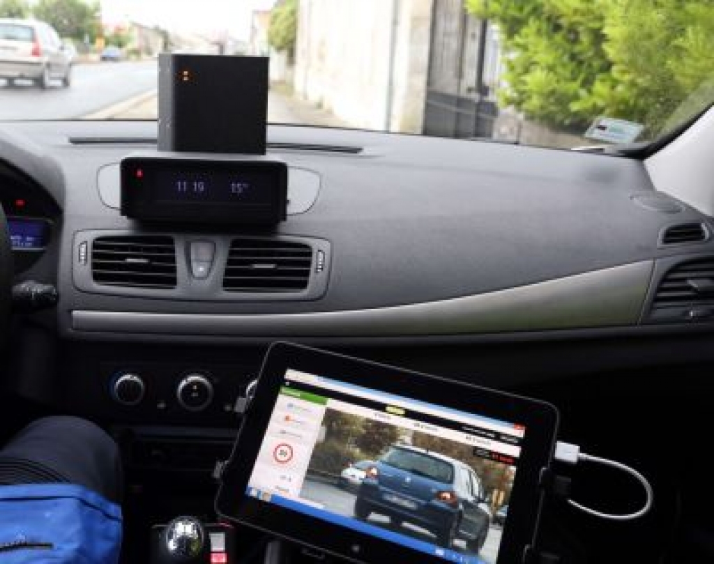 Atgriežas pie radariem policijas automašīnās