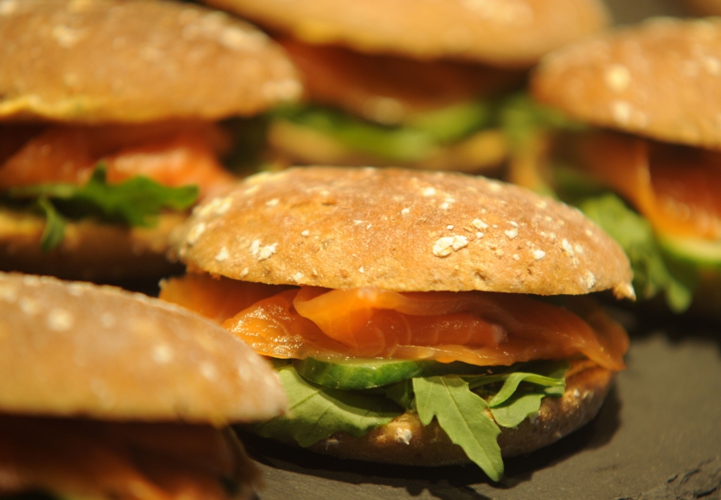 Ķirsons jaunajā ēstuvē plāno pārdot 1000 burgerus dienā
