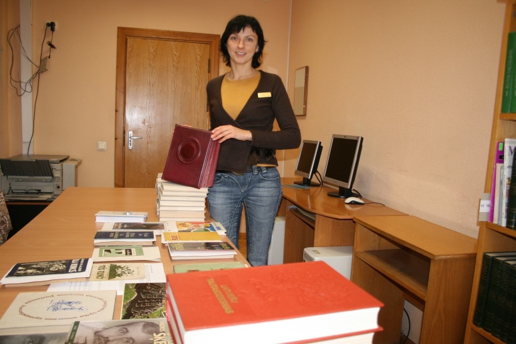 Lai grāmatām saules mūžs