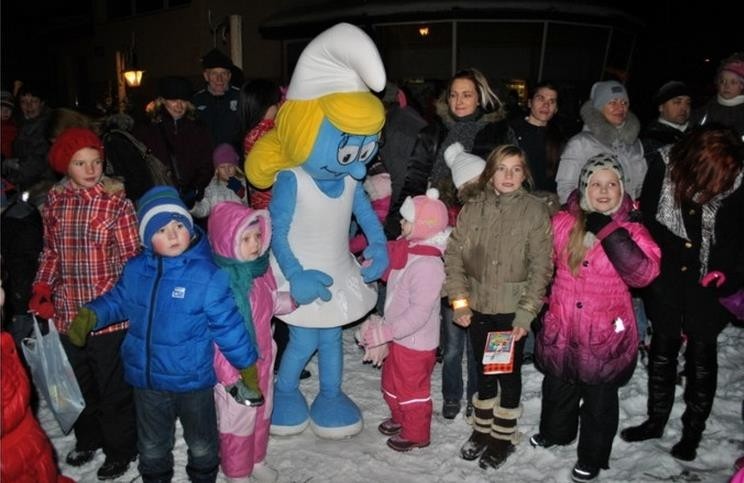 Svētdien Smiltenē iedegs Ziemassvētku egles rotājumus