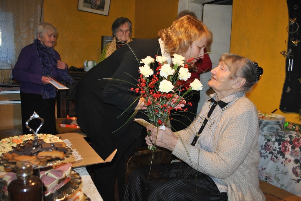 Smiltenieti sveic 100. dzimšanas dienā