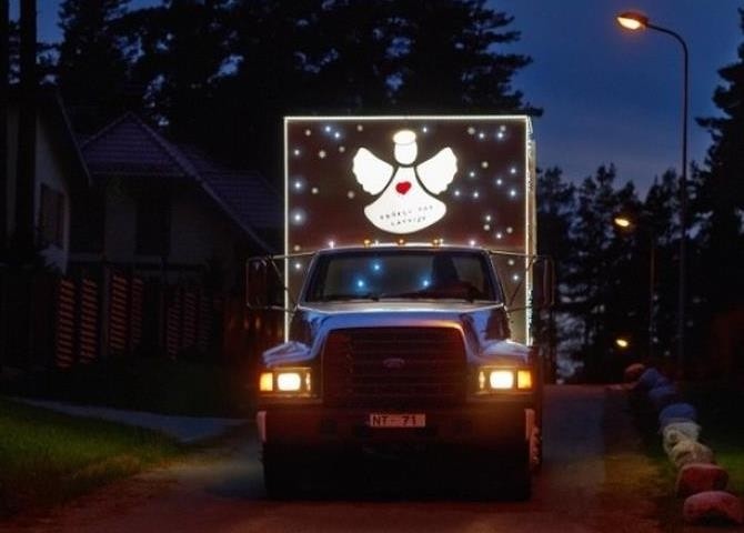 Tiekamies  šovakar Smiltenes centrā - laukumā pie baznīcas (Papildināts ar fotografijām!)