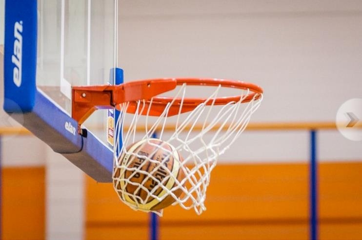 Aizvadīta kārtējā Smiltenes atklātā čempionāta basketbolā spēļu kārta