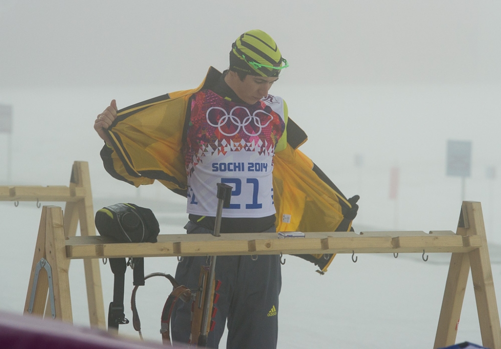 papildināts ar FOTO (10:24) - Migla aizkavē biatlonistus, turpina bobsleja cerības