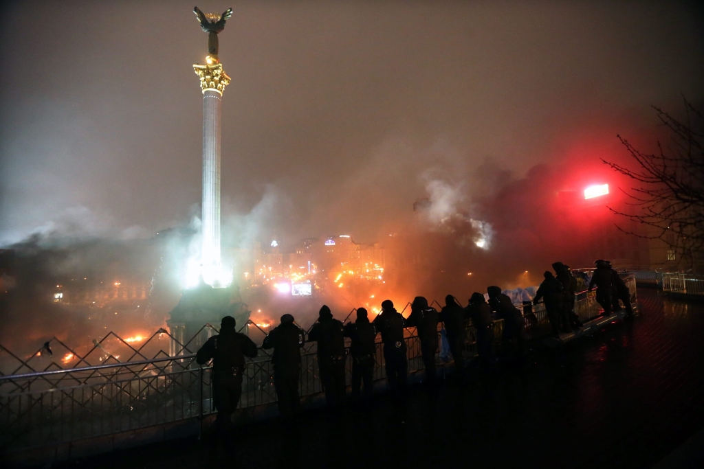 papildināts (8:17) - Ukrainas opozīcija vienojas ar varasiestādēm par pamieru