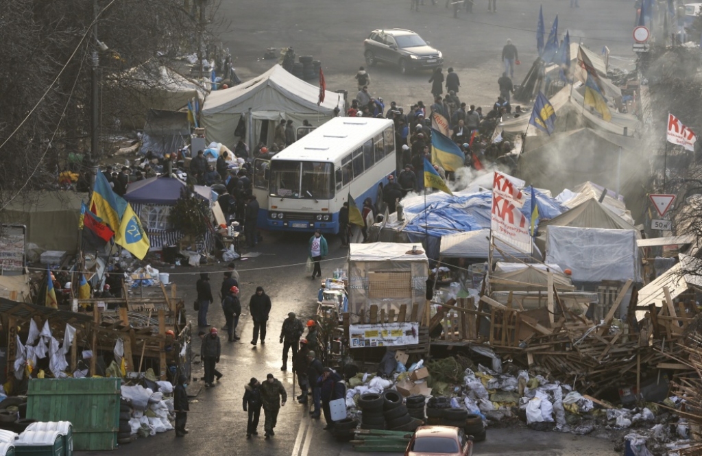 Papildināta - Protestētāji nepiekrīt Janukoviča un opozīcijas kompromisam