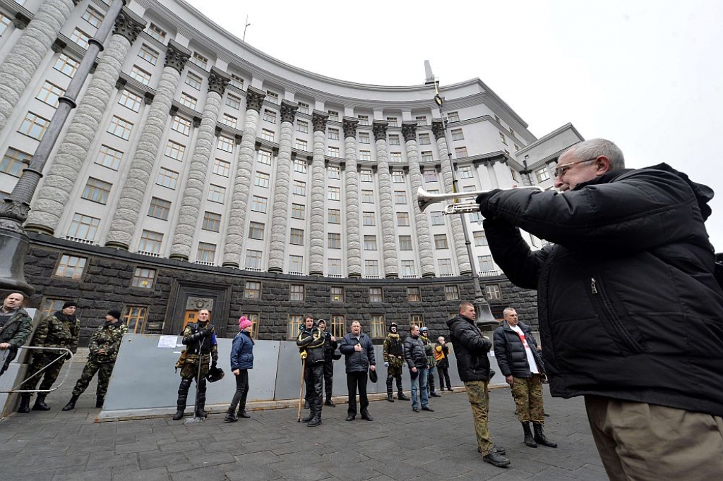 Ukrainas parlaments atstādina Janukoviču un izsludina vēlēšanas 25.maijā