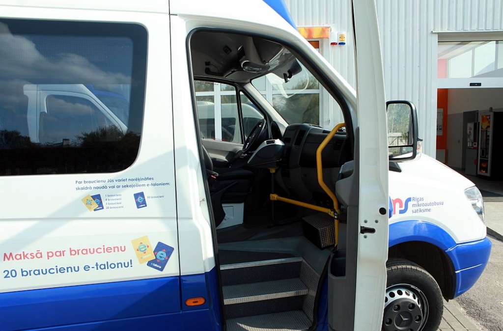 Mikroautobusu biļešu cenas Rīgā varētu palielināt līdz 1 eiro