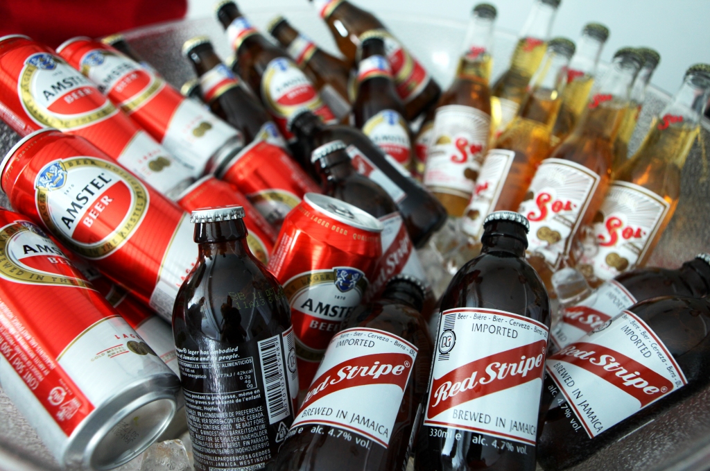 Dzērumos piedzēries vīrietis apzog privātmāju, lai varētu nopirkt alkoholu