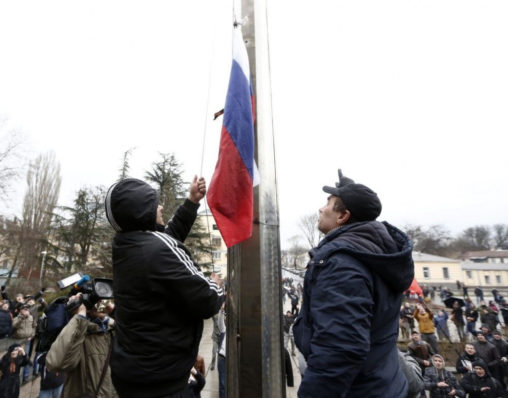 Papildināta - Ukrainas iekšlietu ministrs: Krievija sākusi bruņotu iebrukumu