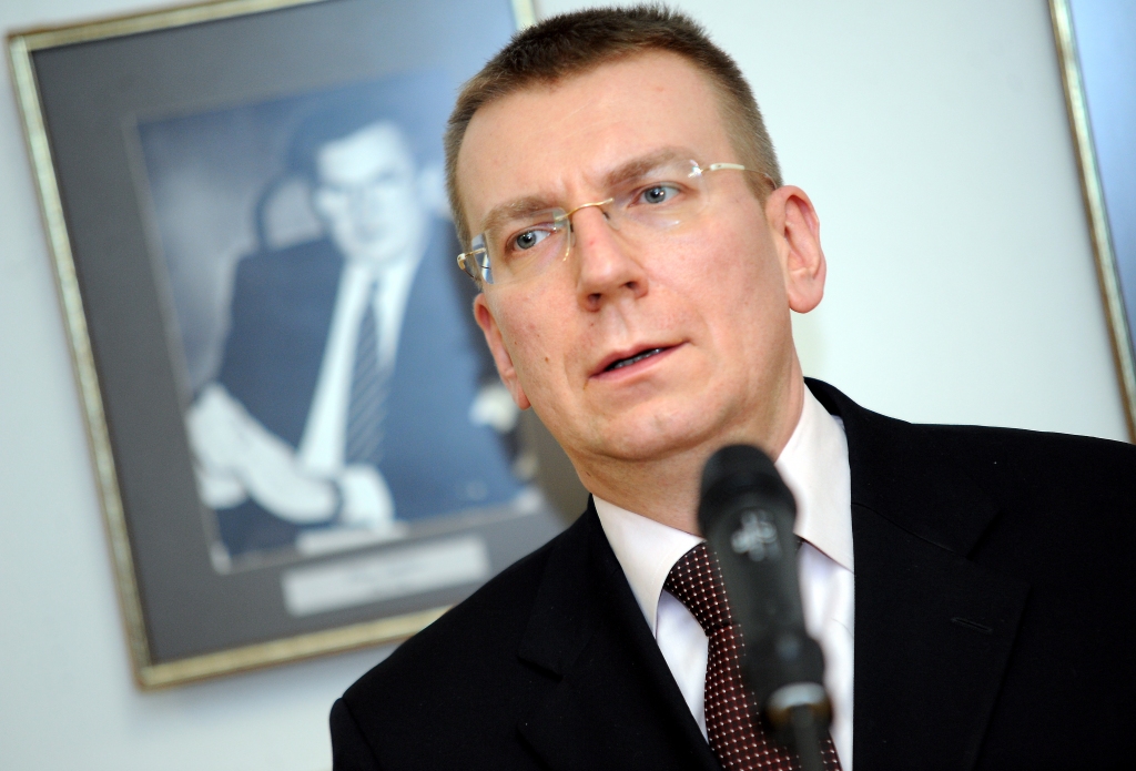 papildināts (20:56) - Rinkēvičs bažījās, ka situācija Ukrainā eskalēsies līdz reālai karadarbībai