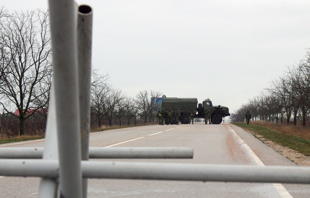 Ukrainas mediji: Krievijas karavīri sākuši uzbrukumu Ukrainas armijas daļai Sevastopolē