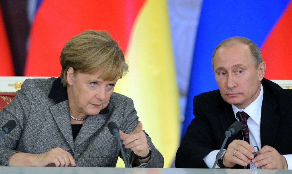 papildināts (23:18) - Putins piekrīt Merkeles piedāvājumam; NATO aicina izvietot Ukrainā starptautiskos miera uzturētājus