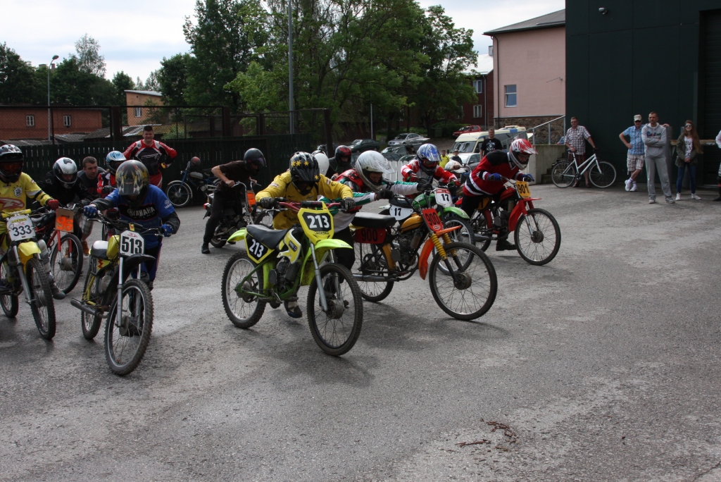 “Valkas vanagiem” un Apes motoklubam pretinieku nav