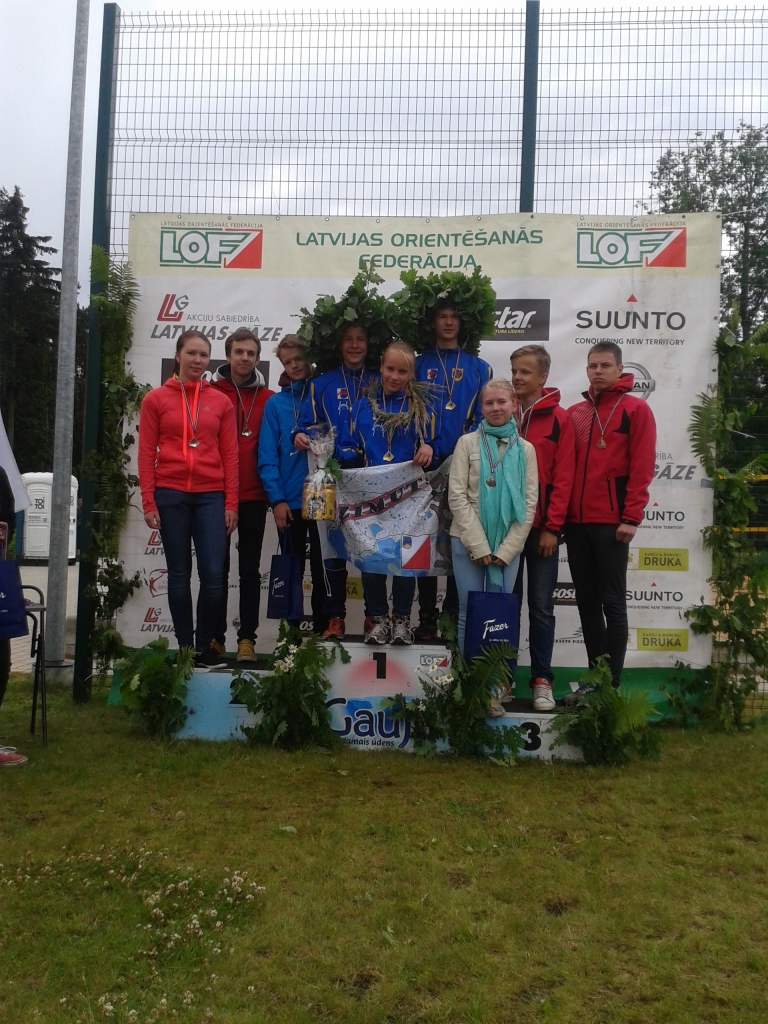 Izcīna uzvaru Latvijas čempionātā  jauktajās sprinta stafetēs SV16 grupā