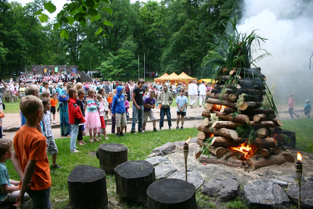 28. jūnijā - Burtnieku novada svētki!