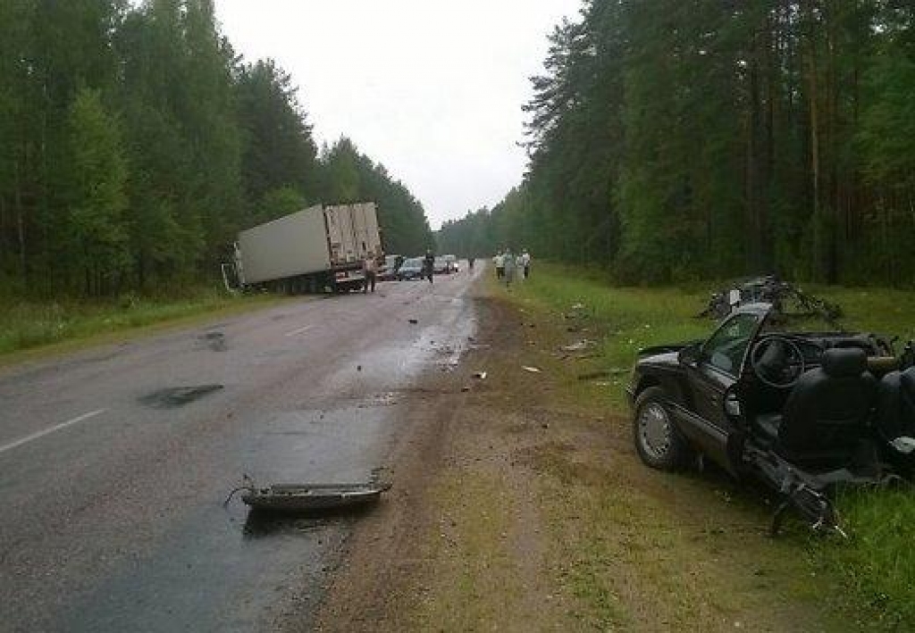 Smagā autoavārijā Strenču novadā trīs cietušie